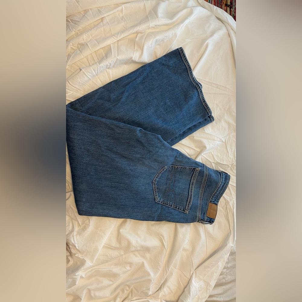 AE Dreamy Drape Stretch Ripped Super High Waisted Baggy Wide Leg Jean